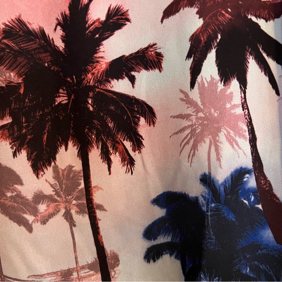 Torrid Palm Tree Tank Top - Picture 2 of 5
